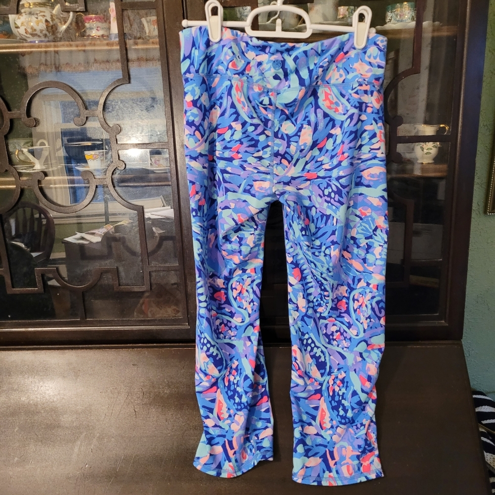 Lilly Pulitzer Luxetic Weekender cropped leggings   - M.        F50 - Picture 5 of 8